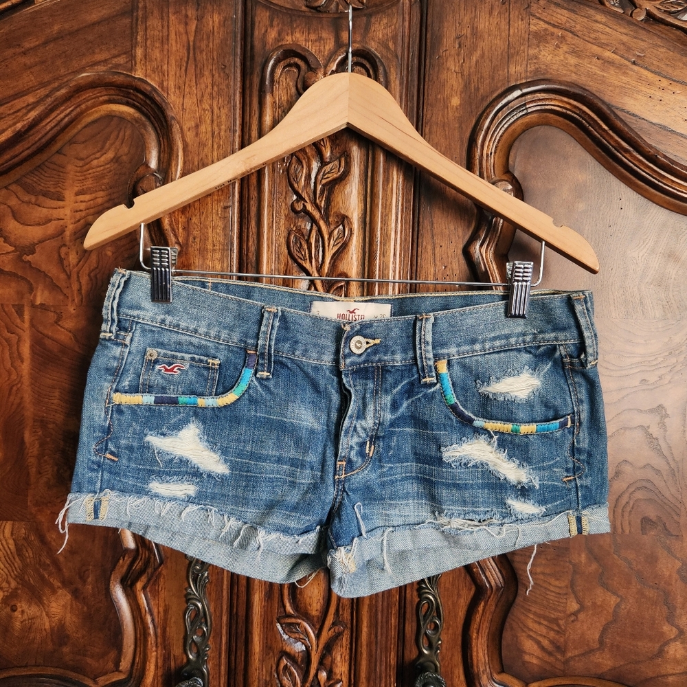 NWOT Hollister Blue Jean Shorts Distressed  Cut-Off Style